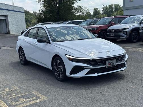 2025 Hyundai ELANTRA Sport