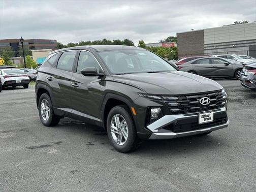 2025 Hyundai TUCSON SE