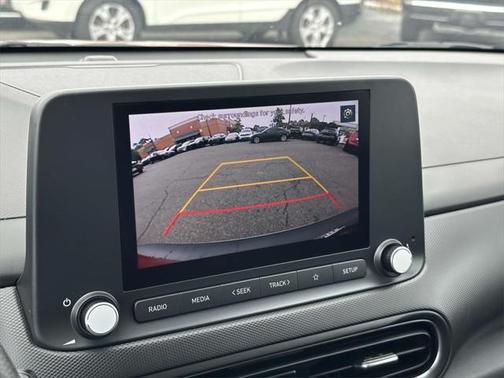 2022 Hyundai KONA SEL