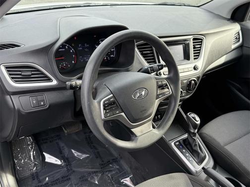 2020 Hyundai Accent SE