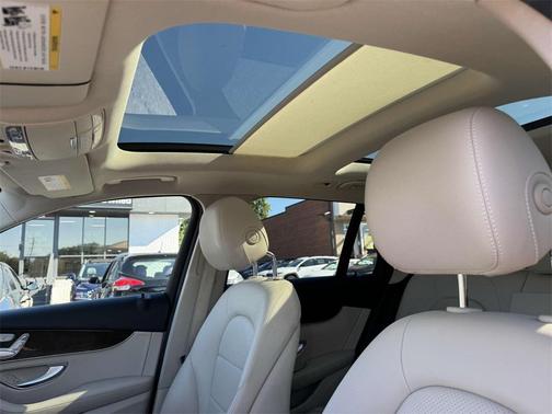 2017 Mercedes-Benz GLC 300 4MATIC