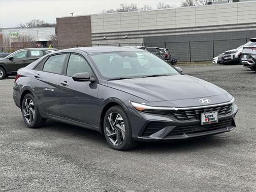 2025 Hyundai ELANTRA Sport