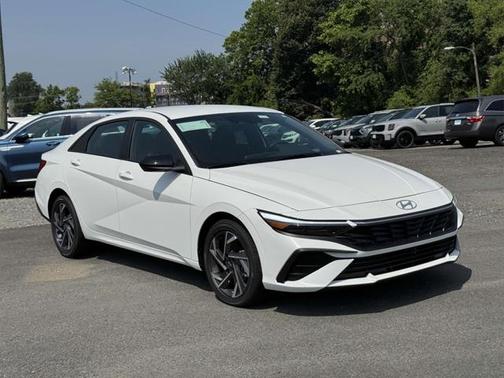 2025 Hyundai ELANTRA Sport