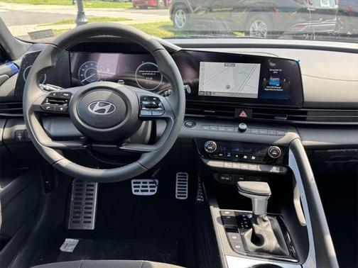 2025 Hyundai ELANTRA Sport