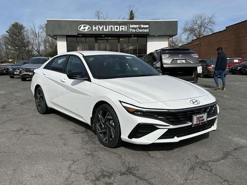2025 Hyundai ELANTRA Sport