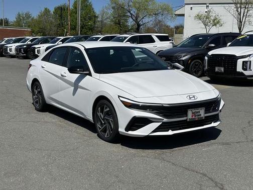 2025 Hyundai ELANTRA Sport