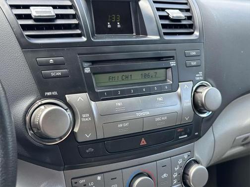 2010 Toyota Highlander SE