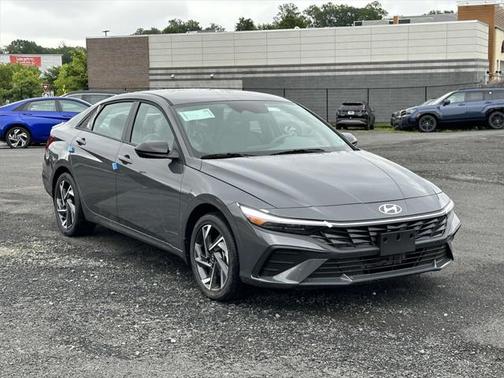 2025 Hyundai ELANTRA Sport