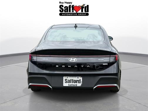 2026 Hyundai SONATA Hybrid Base