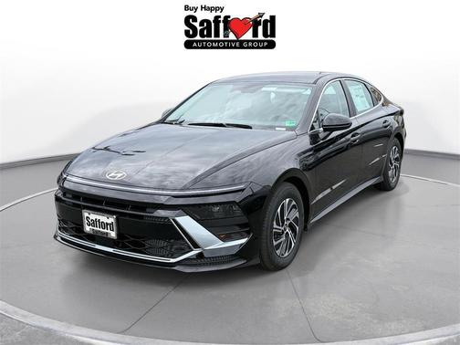 2026 Hyundai SONATA Hybrid Base