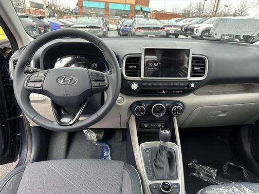 2025 Hyundai VENUE Limited