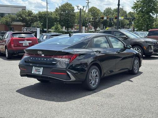 2025 Hyundai ELANTRA HEV Blue