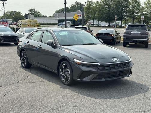 2025 Hyundai ELANTRA Sport