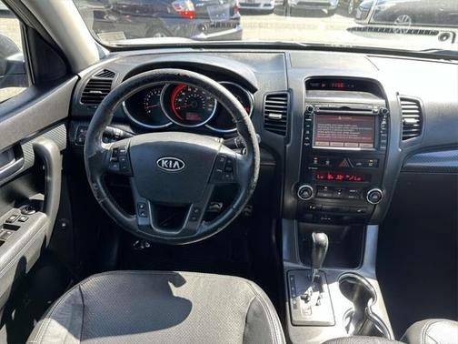 2011 Kia Sorento SX