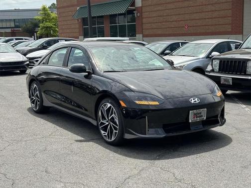 2025 Hyundai IONIQ 6 SE
