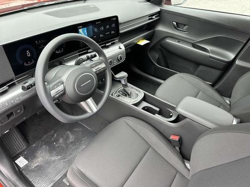 2025 Hyundai KONA SE