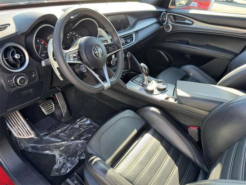 2018 Alfa Romeo Stelvio Ti Sport