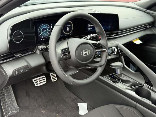 2025 Hyundai ELANTRA HEV SEL Sport
