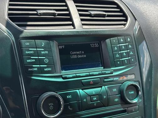 2017 Ford Explorer Base