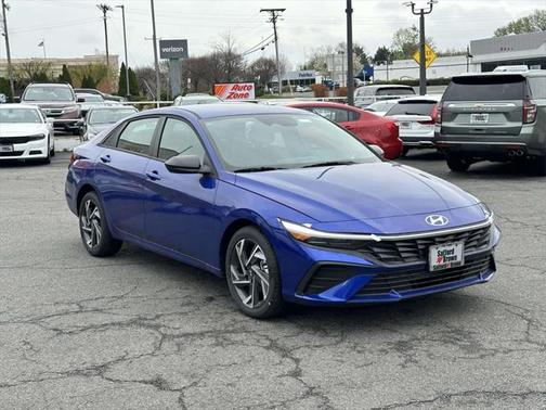 2025 Hyundai ELANTRA Sport