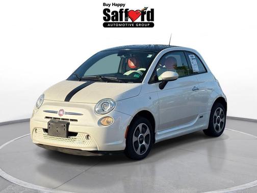 Bianco Perla (Pearl White Tri-Coat) 2015 FIAT 500e Battery Electric