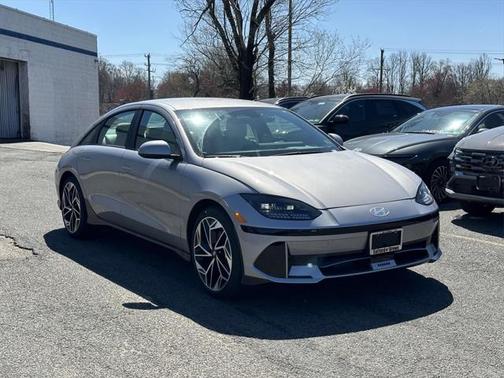 2025 Hyundai IONIQ 6 SE