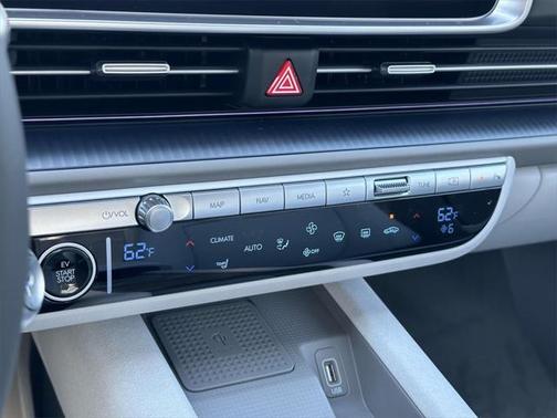 2025 Hyundai IONIQ 6 SE