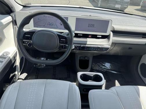 2023 Hyundai IONIQ 5 SE