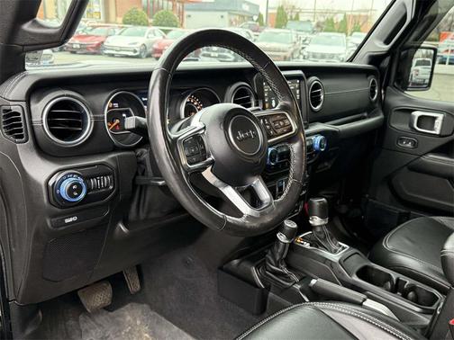 2020 Jeep Gladiator Overland