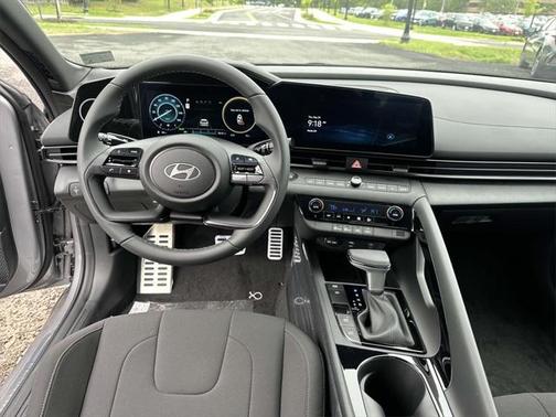 2025 Hyundai ELANTRA Sport