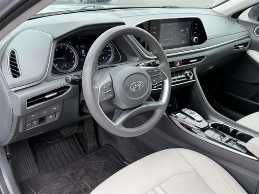 2023 Hyundai SONATA SE