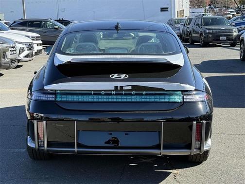 2025 Hyundai IONIQ 6 SEL