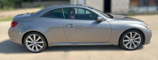 2009 INFINITI G37 Base