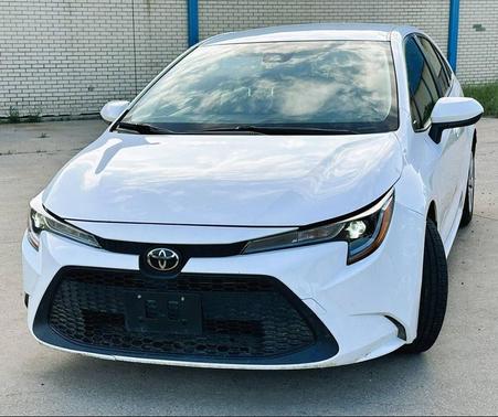 Super White 2021 Toyota Corolla LE