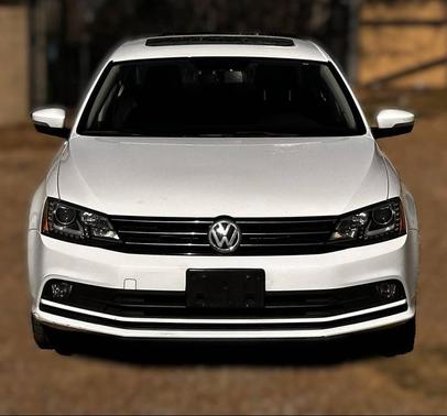 2015 Volkswagen Jetta Auto SE w/Connectivity/Navigation