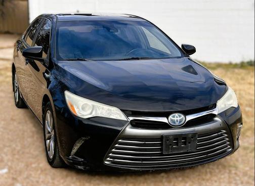 2016 Toyota Camry Hybrid XLE