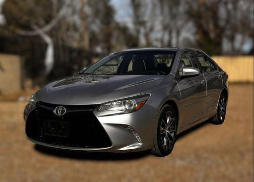 2016 Toyota Camry XSE