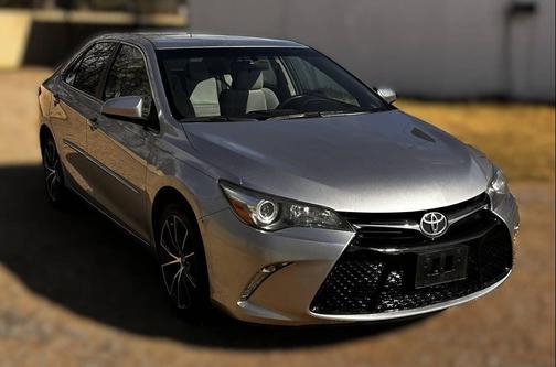 2016 Toyota Camry XSE