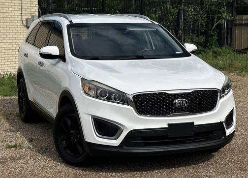 2017 Kia Sorento LX