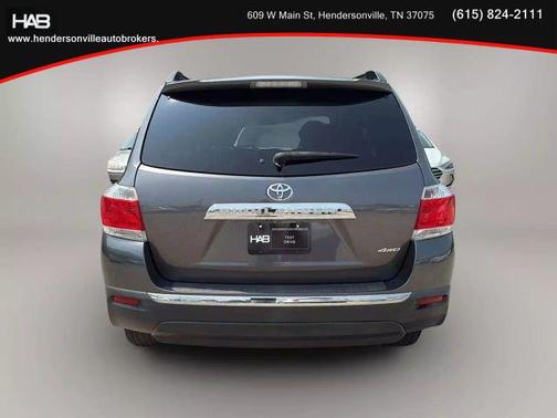 2011 Toyota Highlander SE