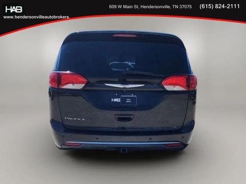 2017 Chrysler Pacifica Touring-L Plus