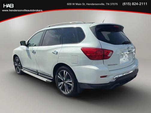 2017 Nissan Pathfinder Platinum
