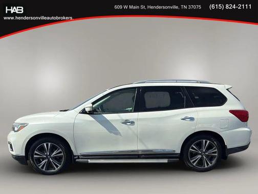2017 Nissan Pathfinder Platinum