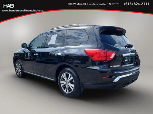 2018 Nissan Pathfinder SL