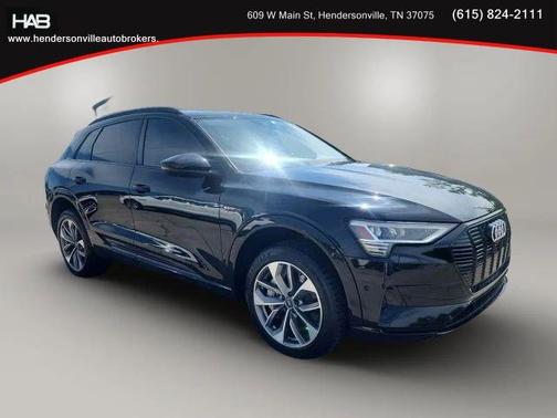 Mythos Black Metallic 2021 Audi e-tron Premium