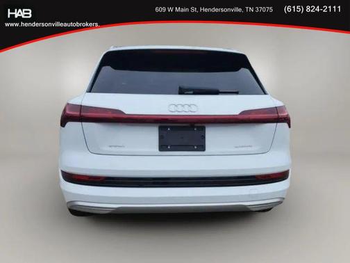 2022 Audi e-tron Premium