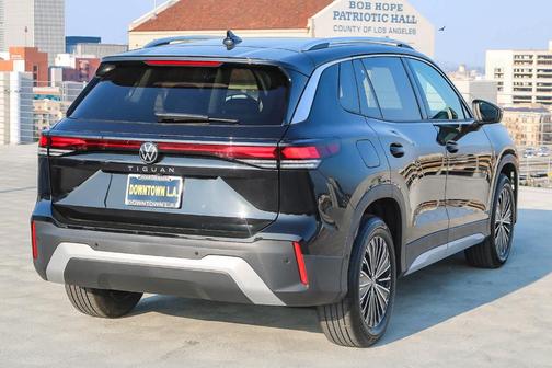 2025 Volkswagen Tiguan 2.0T S