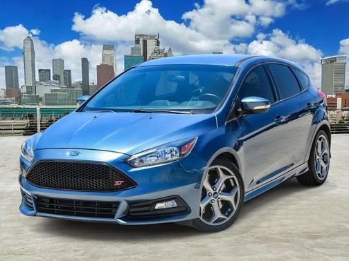 2018 Ford Focus ST Base