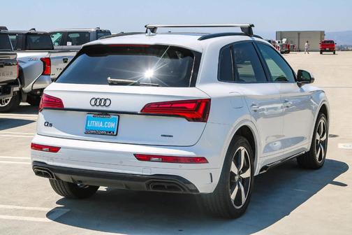 2023 Audi Q5 45 S line Premium Plus