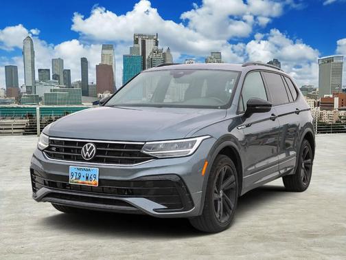 2023 Volkswagen Tiguan 2.0T SE R-Line Black